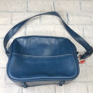 ⭐️🔹 American Tourister Vintage Carry-On Bag